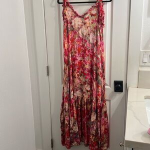 FINCHLEY CAMINO maxi floral dress